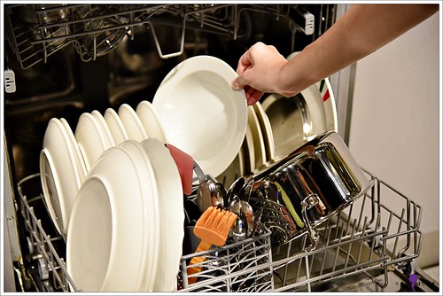 有了洗碗機。誰還要再輪洗碗日—【best家電】讓家務事變得更Smart