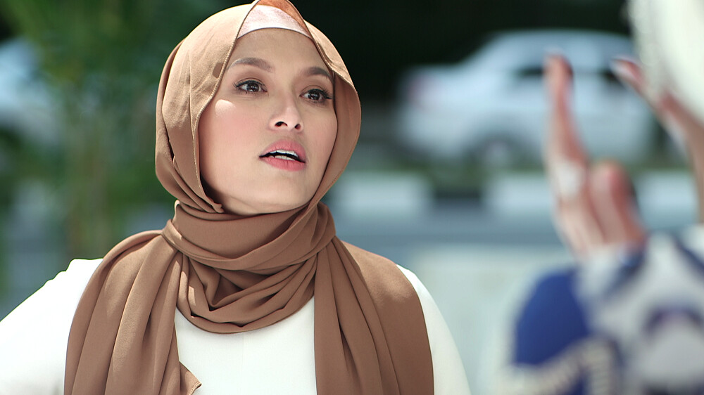 Sharnaaz Ahmad Jual Tudung Dalam Drama Mr. Hijab