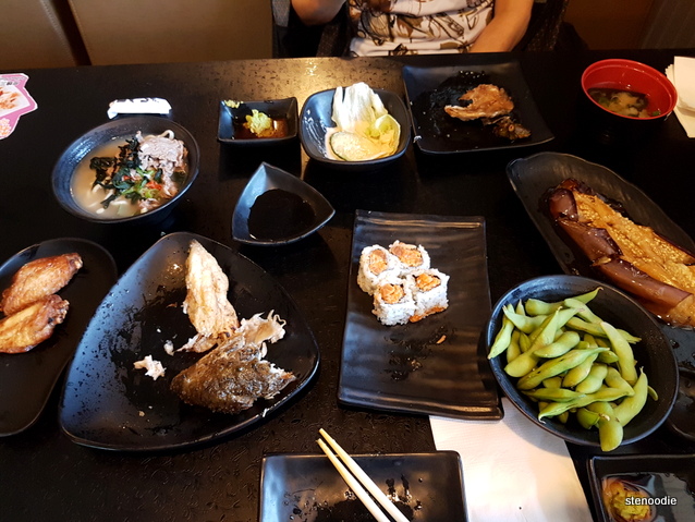 Yang's Sushi Bar Japanese Restaurant food