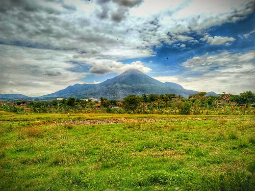 mountain eastjava landscapephotography naturephotographer beautifulindonesia nature mountarjuna