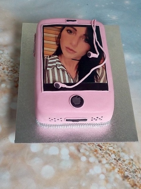 IPhone 7 Cake by Barbara Golec