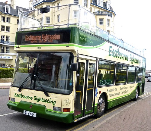 SFZ 404 ‘Seaford & District’ No. 819 ‘Eastbourne Sightseeing’ Dennis Trident 2 / East Lancs Lolyne on ‘Dennis Basford’s railsroadsrunways.blogspot.co.uk’