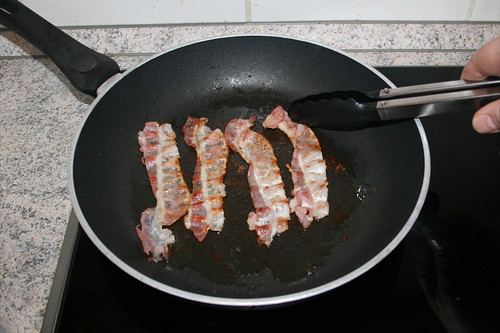 20 - Speckstreifen anbraten / Fry bacon