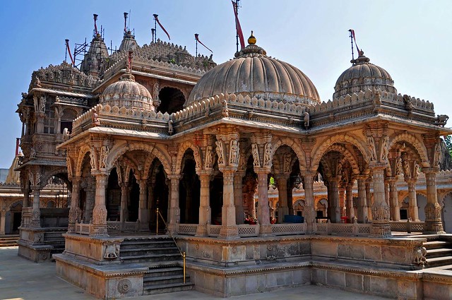 Hutheesing | Hathisingh Jain Temple, Ahmedabad - Location, Places to Visit, Timing - Trodly