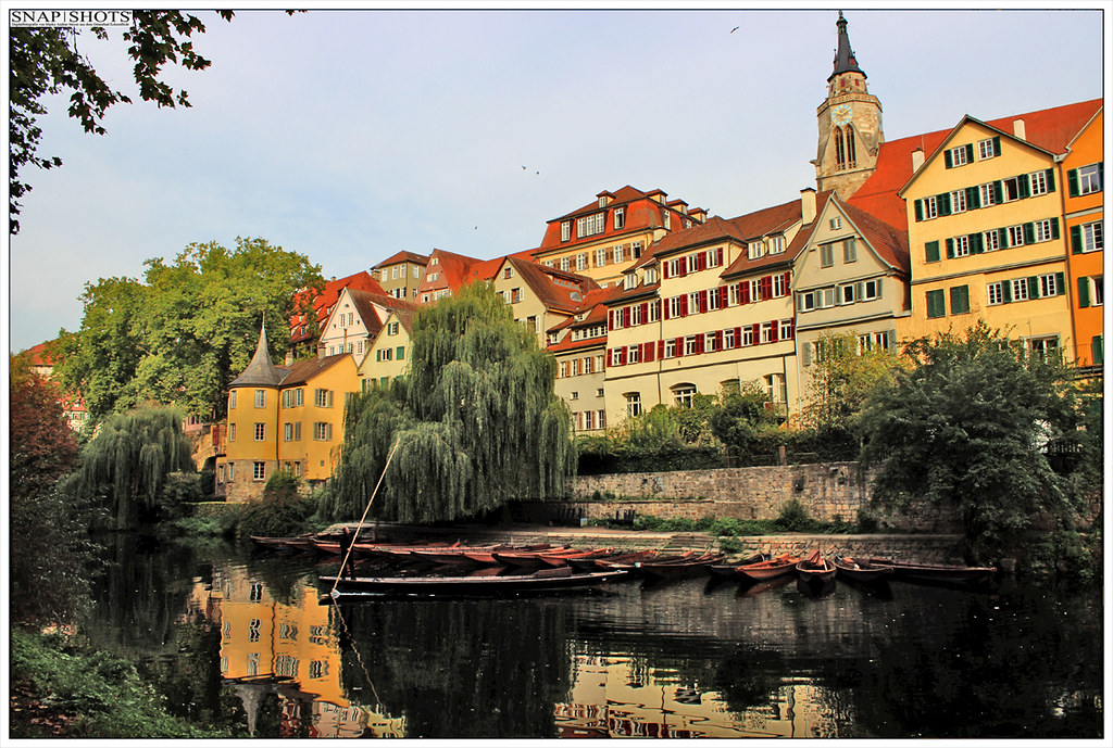 Tübingen am Neckar - inklusive Stocherkahnfahrer