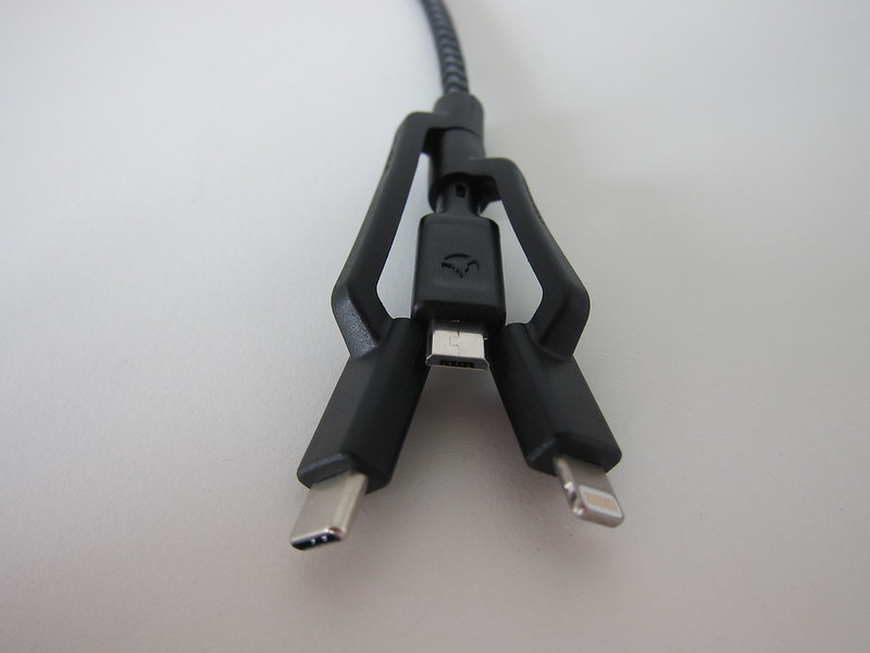 Nomad Universal Cable - 3-in-1 Tip
