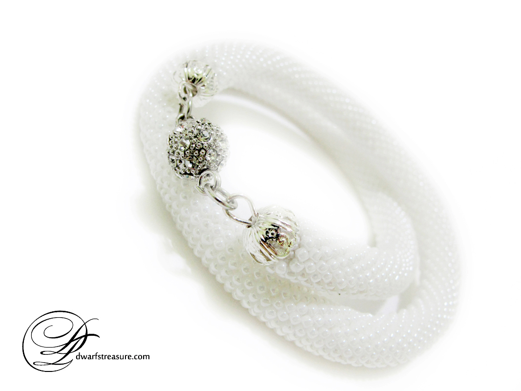 fashion style white crochet  bead-work collar necklace