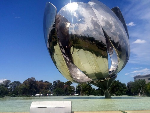 Floralis Generica, Buenos Aires. From Being an Introvert Abroad: 3 Tips for Survival