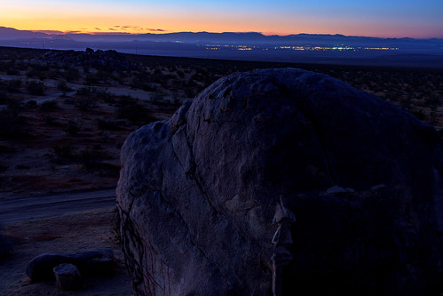 lancaster california unitedstates sunset rocks boulders mount mesa kedw eafb edwards air force base desert sky us