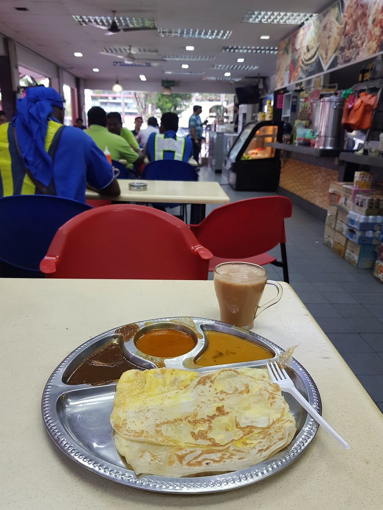 印度蛋煎餅 Roti Telur $2 & 奶茶 Teh Tarik $1.30 @ Aar Bistro Shah Alam