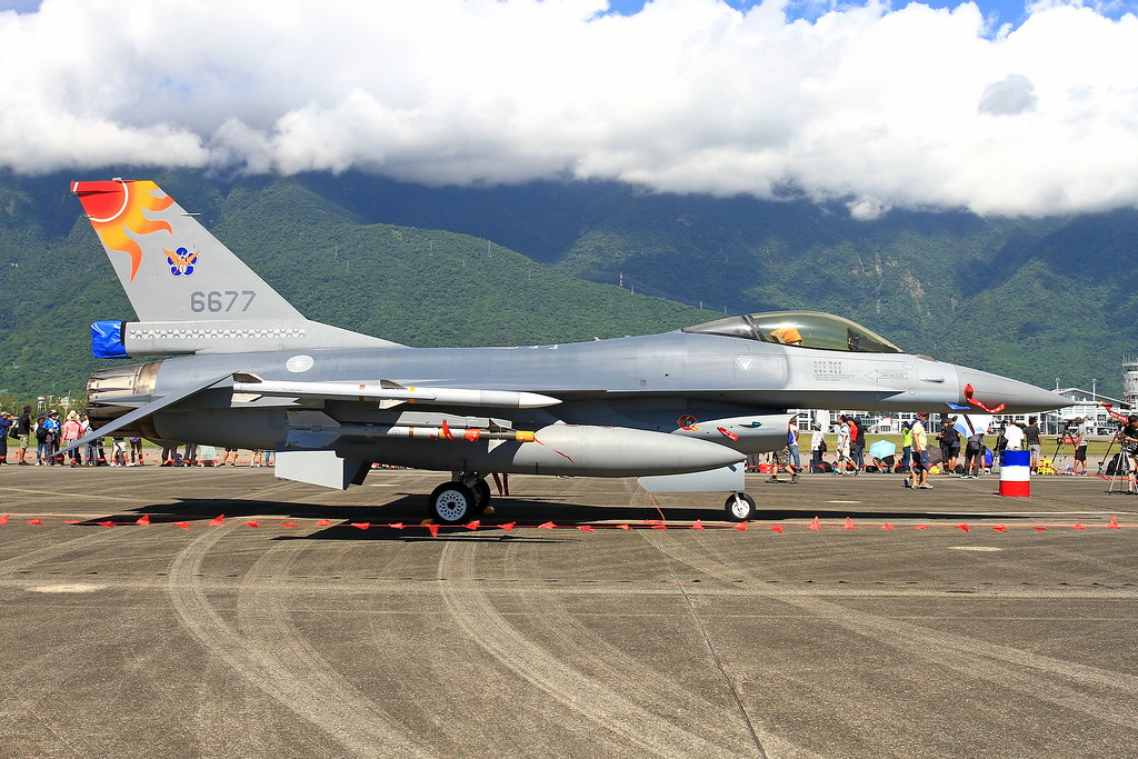 6677 Taiwan - Air Force  Lockheed Martin F-16A Fighting Falcon