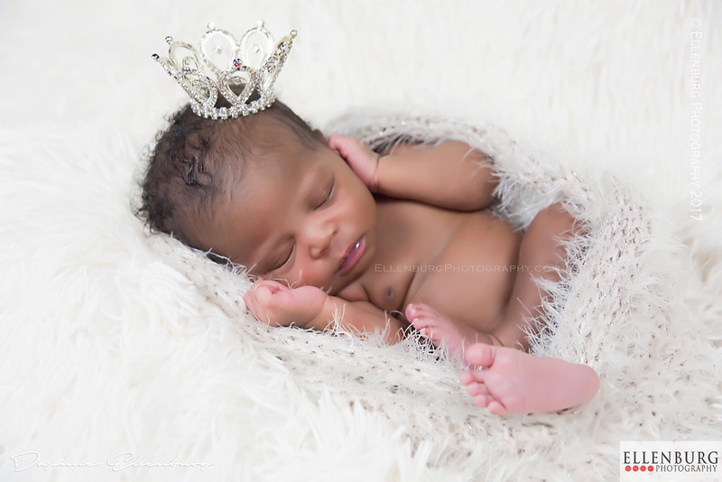 Mobile Alabama Baby girl wearing crown