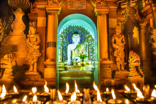 nightview sacred goldcolor shwedagonzedidaw gold buddha religion religious greatdagonpagoda buddhism goldenpagoda golden shwedagonpagoda relics theravadabuddhism shwedagon pray theravada buddhist prayer pagoda burma burmese rangoon theravadayangon candles sule sulepagoda
