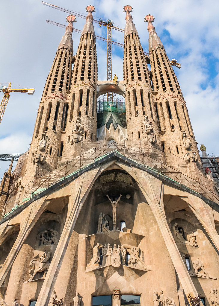Tracing Antoni Gaudí's Impressive Architectural Works in Barcelona ...