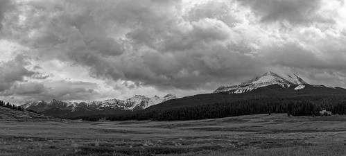colorado blackandwhite fallfoliage landscapes mistymountains monochrome mountains panorama travelphotography durango unitedstates us cloudy