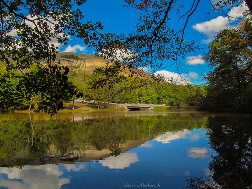 smack53 water lake pond river reflections mountain stonemountainstatepark georgia trees clouds autumn autumnseason fall fallseason canon powershot sx150is canonpowershotsx150is