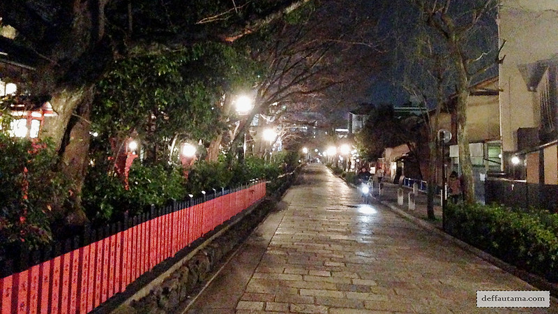 3 Hari Keliling Kyoto - Shinbashi Dori