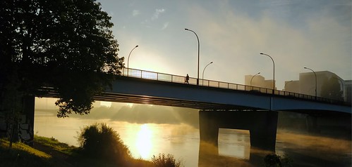 sun sunrise fog morning city water light bridge nantes loire walking river