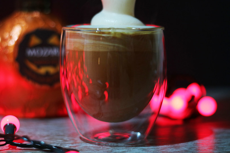 Boozy pumpkin spice latte with Prettygreentea