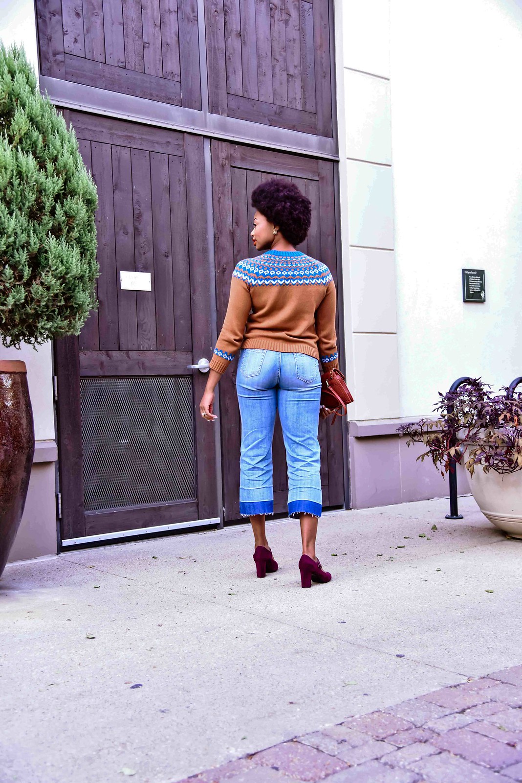 how to style flare cropped jeans