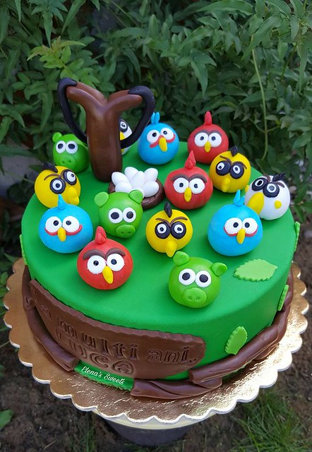 Angry Birds Cake by Elena Herbei of Elena's Sweets