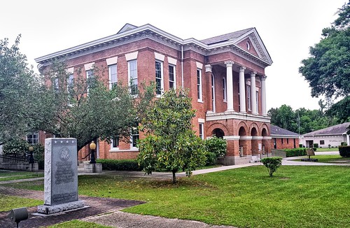 mississippi perrycounty newaugusta us98 usccmsperry courthouses courthouse countycourthouse