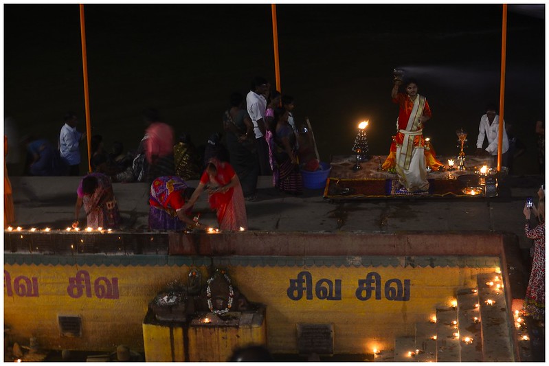 Diwali en Varanasi. - PLANETA INDIA/2017 (45)
