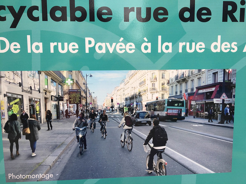 Paris bikes and street scenes-58.jpg