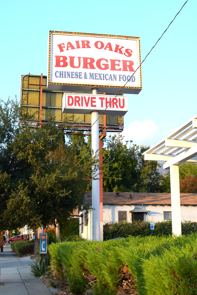 Fair Oaks Burger - Altadena