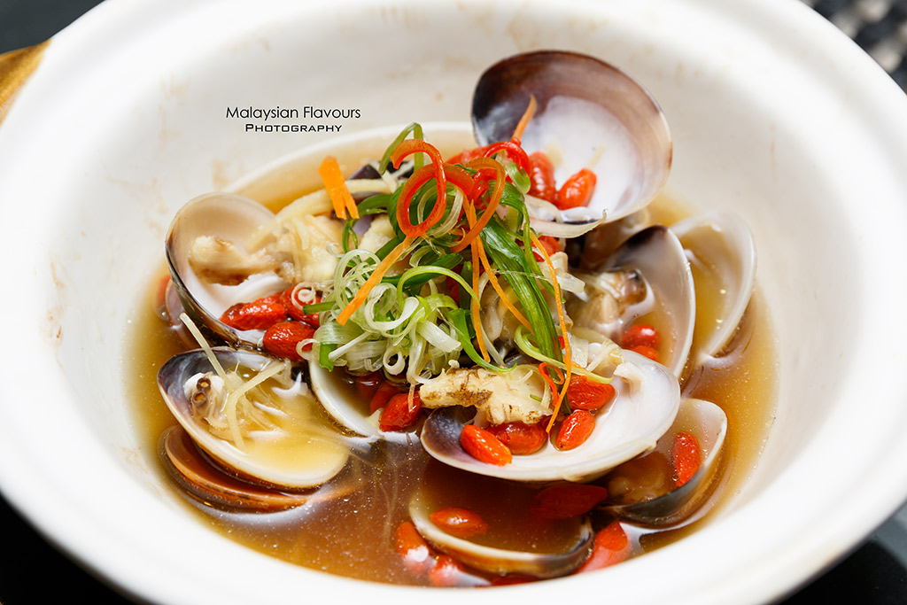 DoubleTree by Hilton KL Makan Kitchen Seafood Buffet