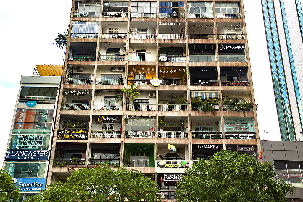Building housing Khai Tri Bookstore before 1975--Saigon