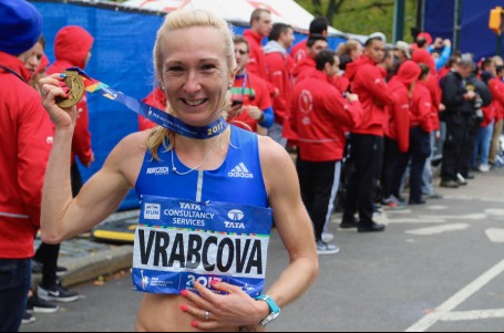 Eva Vrabcová si vylepšila osobák, o vteřiny ji však uniklo 17 tisíc dolarů