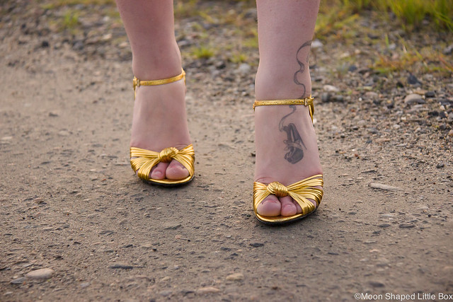 Golden Heels Gucci Heels OOTD shoes of the day shoes blog blogger highheels stiletto Gucci golden sandals beautiful heels designer shoes quality shoes 