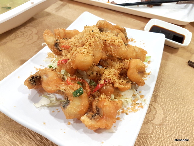 Deep Fried Eel with Spicy Salt (椒鹽白鱔球)