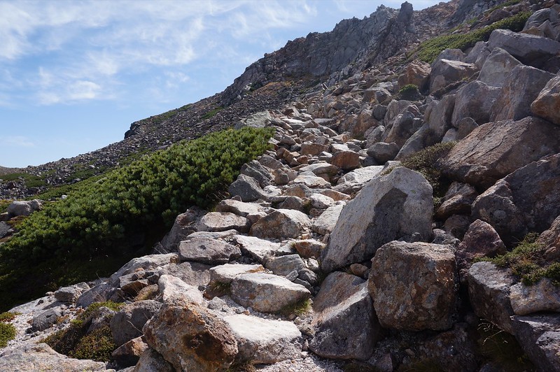 Mountain-climbing path toThe HAKUSAN
