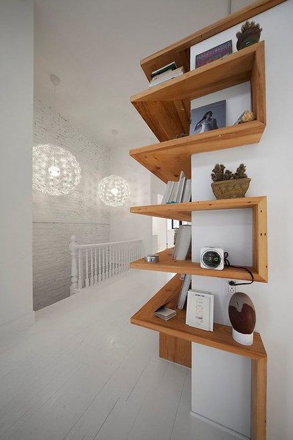 10 Amazing Shelves