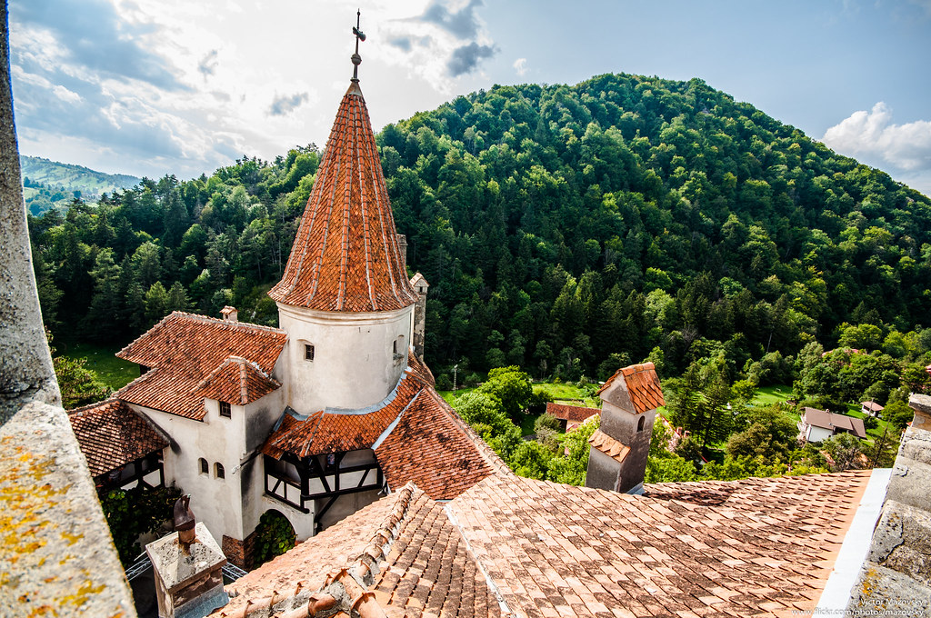 The roof of Dracula's castle / Крыша замка Дракулы