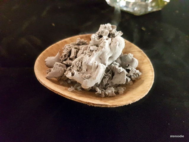 Liquid nitrogen black sesame ice cream