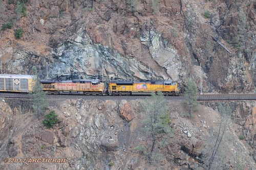 feather river canyon ca california western pacific union rails railroad locomotive train diesel