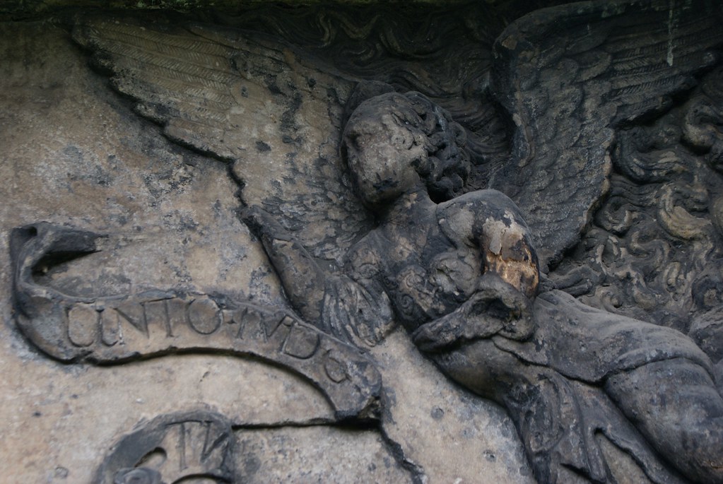 Un ange sans bouche et sans main du cimetière de Greyfriars Kirkyard à Edimbourg.