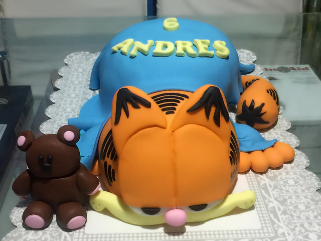 Garfield Cake by Kristine Miranda