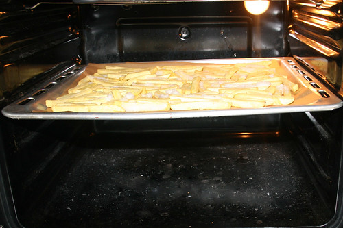 22 - Pommes im Ofen backen / Bake french fries in oven