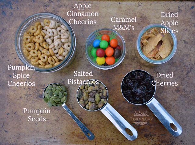 fall flavored cheerios snack mix ingredients on The SIMPLE Moms