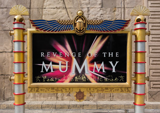 Photo 1 of 5 in the Revenge of the Mummy gallery