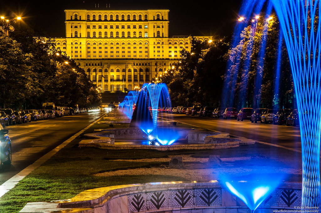 Night Bucharest 2 / Ночной Бухарест 2