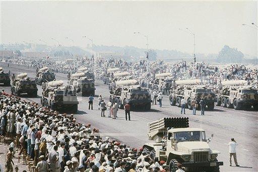 Frog7-Grad-egypt-parade-19741006-ap-1
