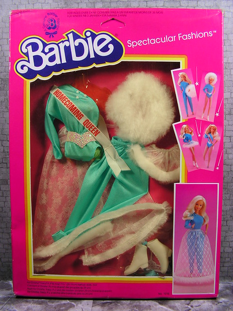 Royalty.Girl: 1983 Barbie Spectacular Fashions 7216
