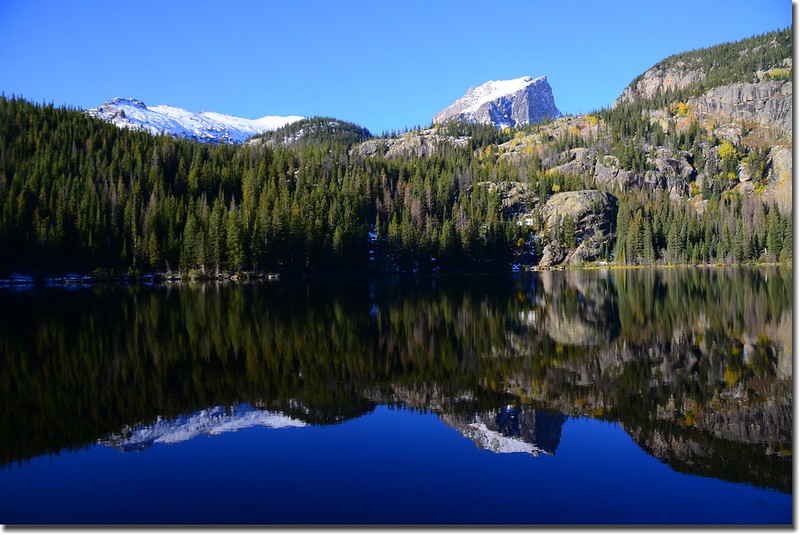 Bear Lake with Otis & Hallett Peak in the background 1