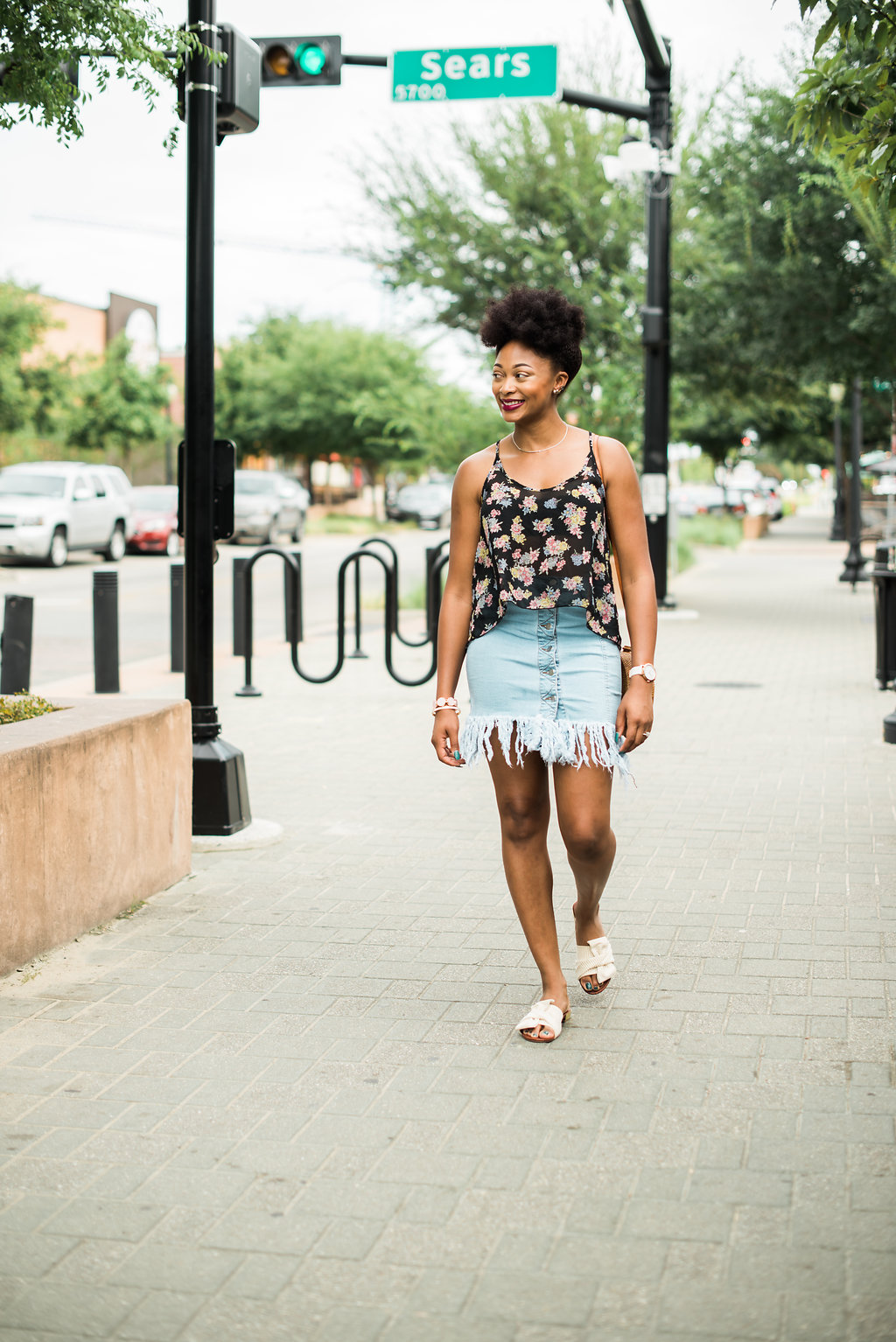 how to wear frayed denim, Dallas fashion blogger