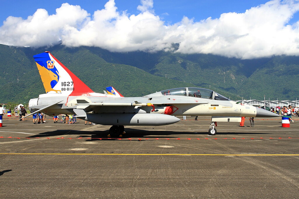 1627 Taiwan - Air Force AIDC F-CK-1D Ching-Kuo